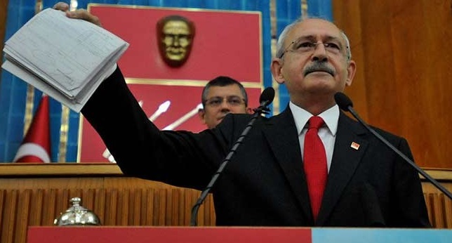 CHP Genel Başkanı Kılıçdaroğlu, esnafın sigorta prim borcu dolayısıyla tedavi masraflarında sıkıntı yaşadığını söyledi