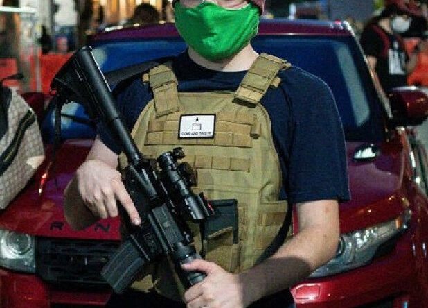 Amerika’ da protestocuların silahlanmaya başladığı haberleri ürkütüyor
