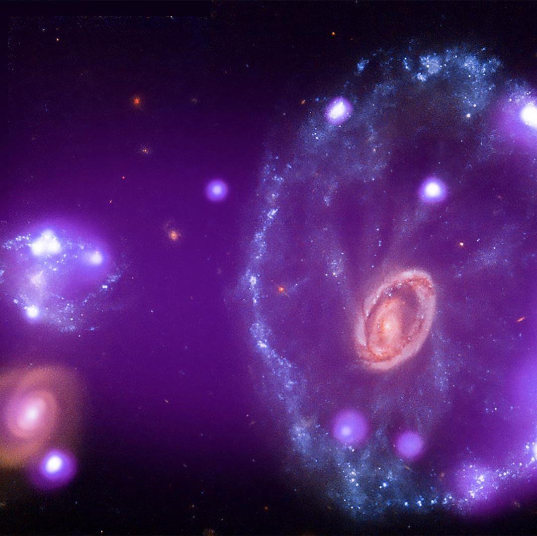 Chandra ve Hubble teleskobuyla yeni dünyalar, bambaşka galaksilerin görüntüleri yayınlandı