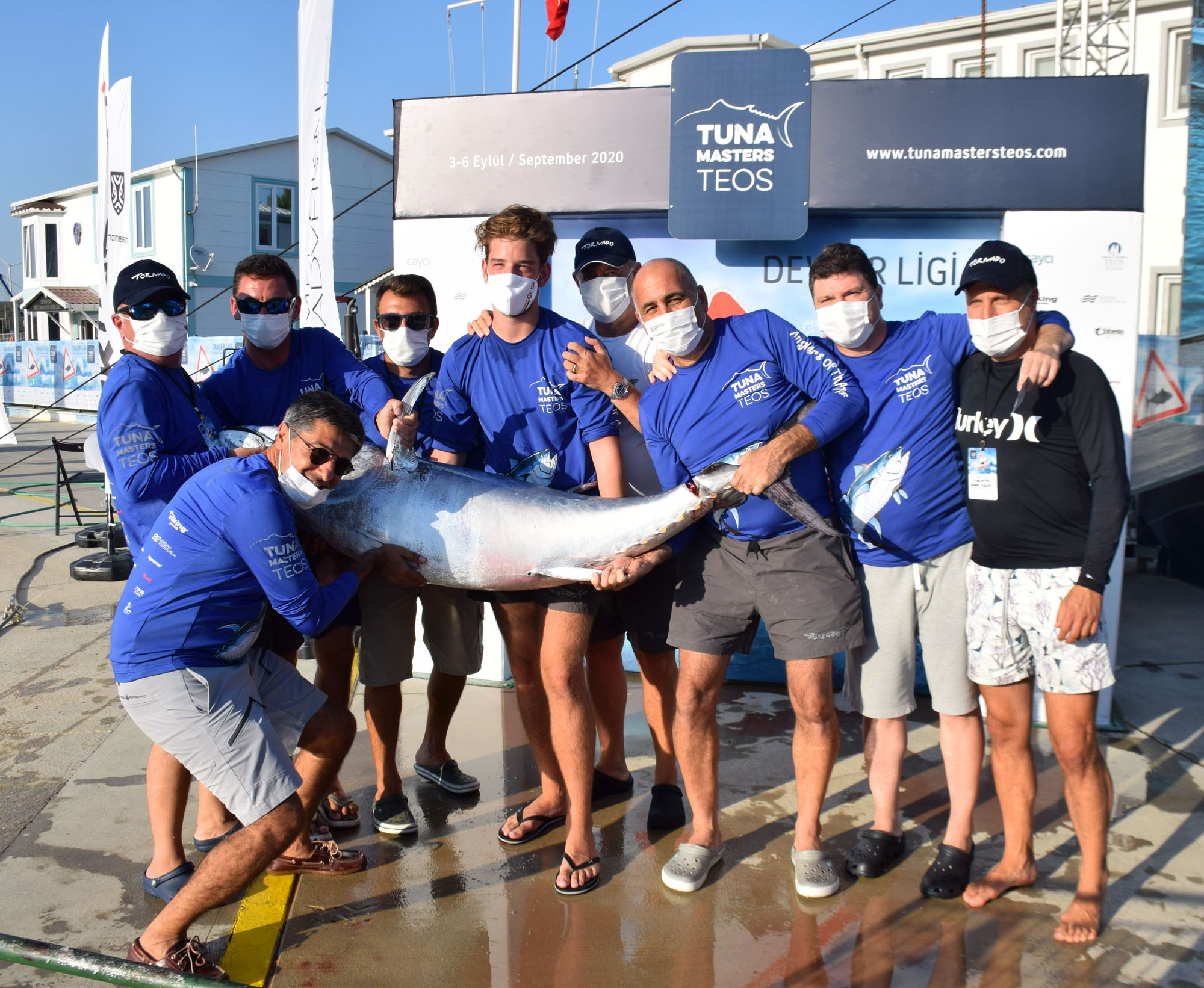 ‘Tuna Masters Teos’ açık deniz sportif balık avı turnuvasında ödüller sahiplerini buldu