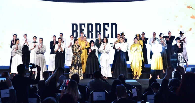 Berren Studio defilesinde mimozalar açtı
