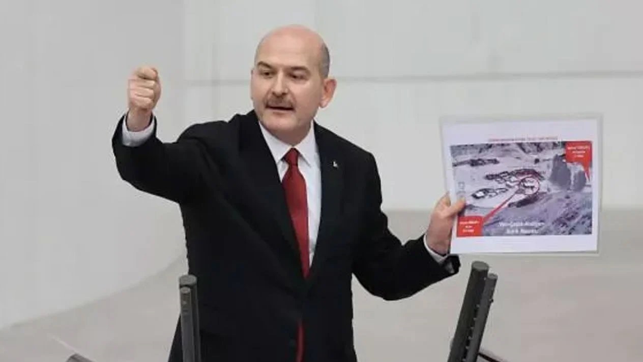 Bakan Soylu: ”Teröriste terörist diyoruz, destekçisine de terörist diyoruz!’