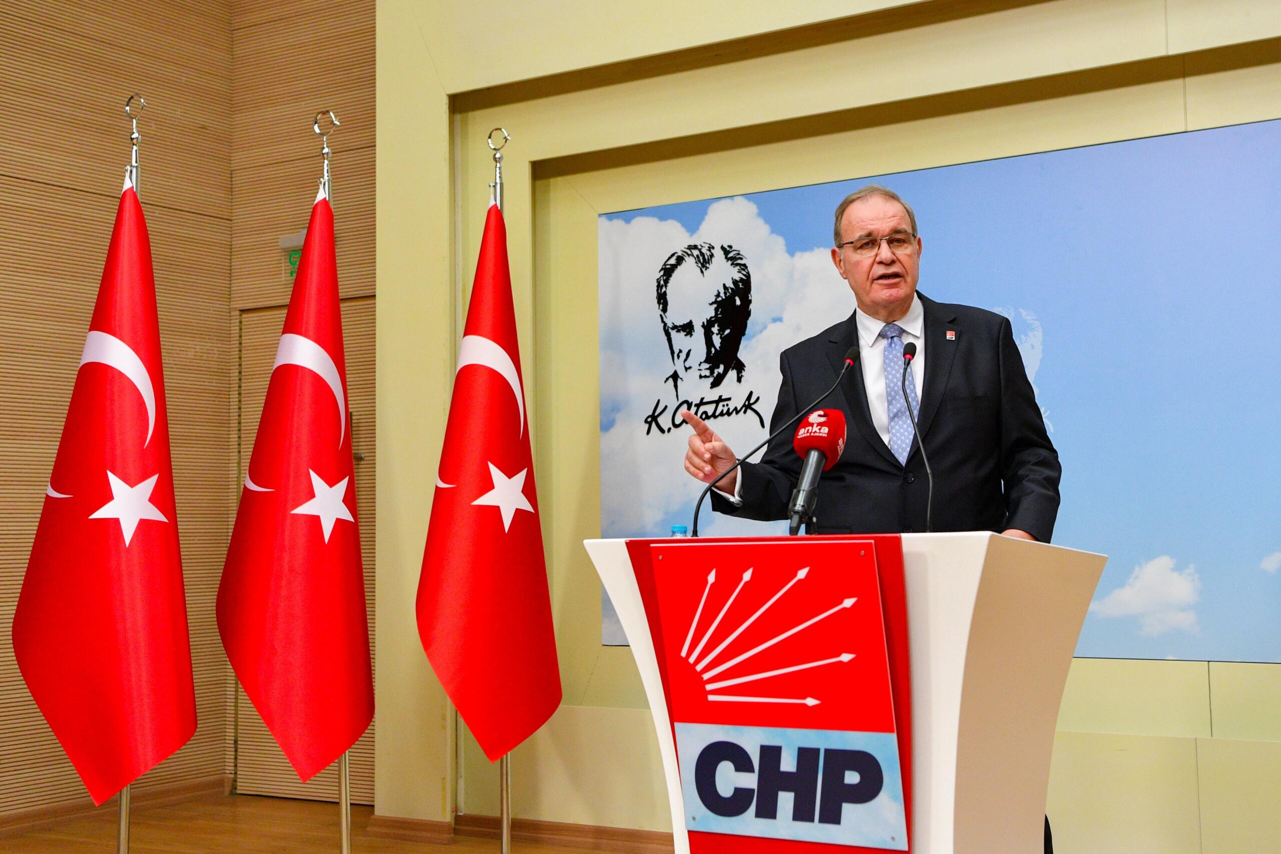 CHP Sözcüsü Öztrak: ‘Sadece vatandaşın değil, ülkenin dış borcu da rekor kırdı!’