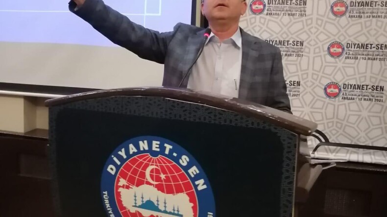 Diyanet-Sen Manisa Şube başkanı Ahmet Özdemir: ‘Darbecilerin Karşısındayız!’