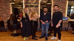 Ünlülerin saç tasarımında onun imzası var: Onur Peker