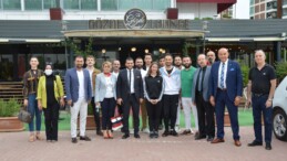 Manisa Kent Konseyi Dünya Şampiyonu Ayşe Begüm Onbaşı’yı ağırladı
