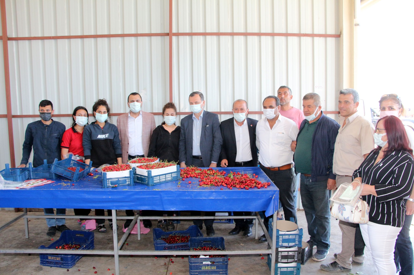 CHP, Sancaklıbozköy’de Kiraz Üreticisinin Sıkıntılarını Dinledi