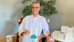 Yazar Ali Karakuş’tan ‘Yavaş, Hafif, Sakin’ kitap