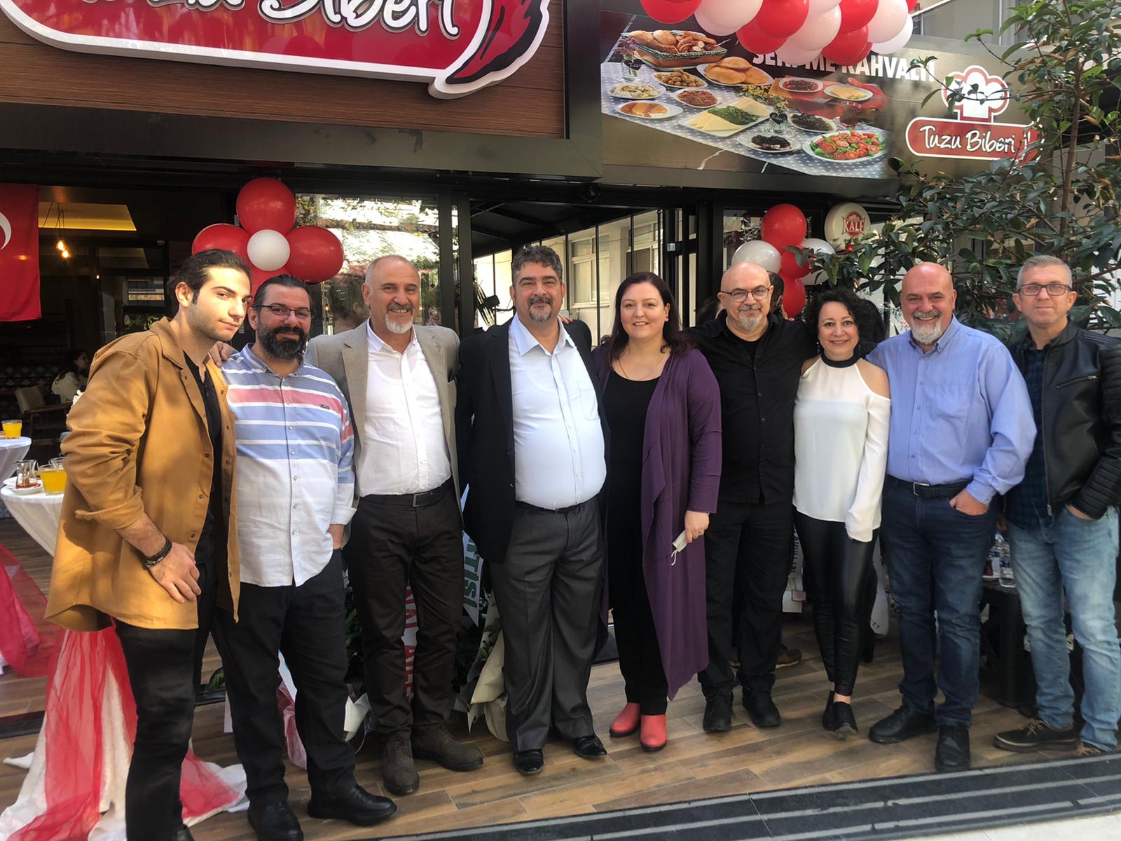 Manisa’nın ‘Tuzu Biberi’ ne lezzet meraklıları yoğun ilgi gösterdi