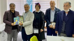 ‘Kitap Kahvemde Çay Simit Sohbet’ de Manisa ve Ziya Paşa konuşuldu.