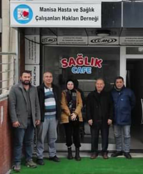 HAYATINI KAYBEDEN SAĞLIKÇILARA VEFA