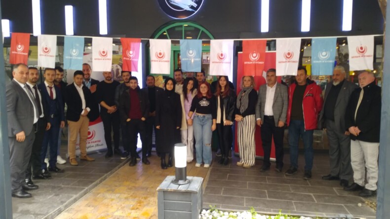 TÜRKİYE’M PARLAMENTER DEMOKRASİDEN YANA