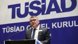 “TÜFE üç haneye yükseliyor, fakirleşerek büyüyoruz”