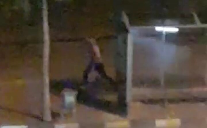 AYNI DURAĞI İKİ KEZ TAŞLADI
