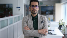 “TEKNOLOJİYİ YAKINDAN TAKİP EDEREK ÖTESİNE GEÇMELİYİZ”