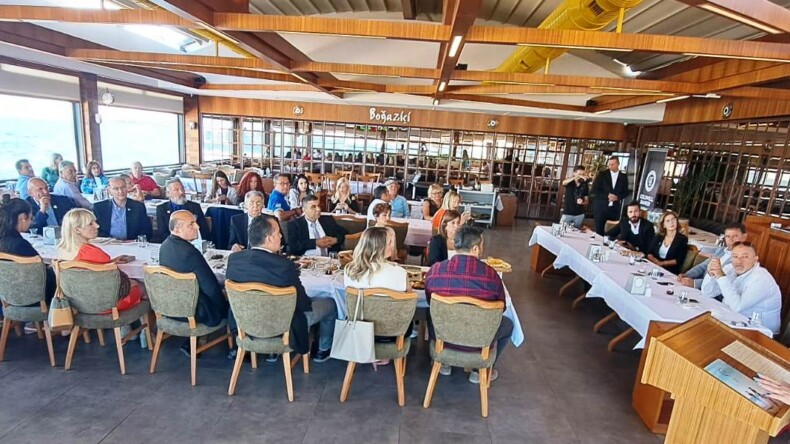 Gayrimenkul Sektörü İzmir’de Masaya Yatırıldı