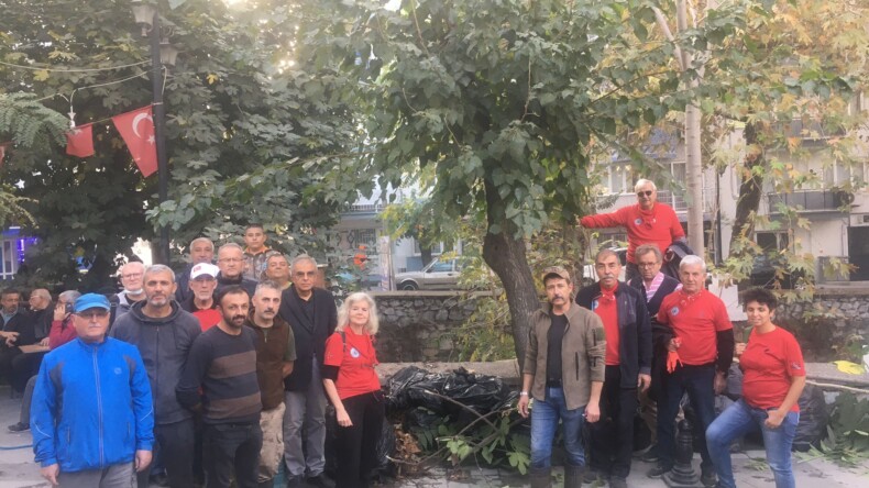 TARİHİ ÇAYBAŞI DERESİ ÇEVRE GÖNÜLLÜLERİNCE TEMİZLENDİ