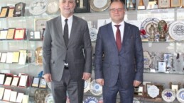 HAKAN BERKTAŞ HAYATINA DOKUNAN BAKANLARI KUTLADI