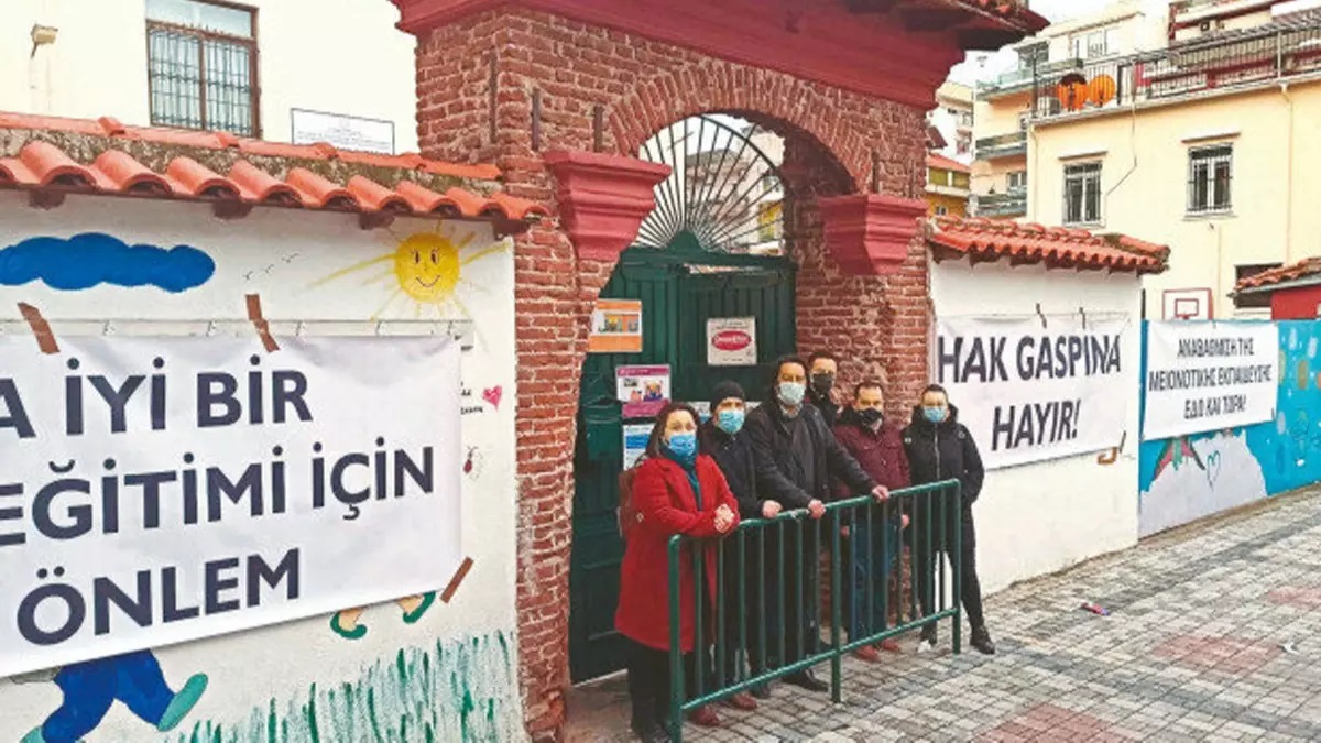 Yunanistan’ dan Türk Çocuklarının Eğitimine Darbe