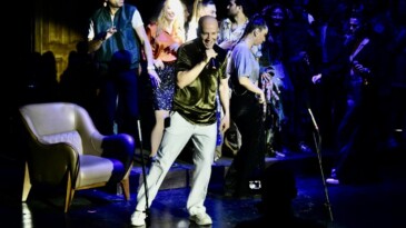 ‘5 Dakikada Ünlü’ İlk Gösterimini Aliağa’da Yaptı