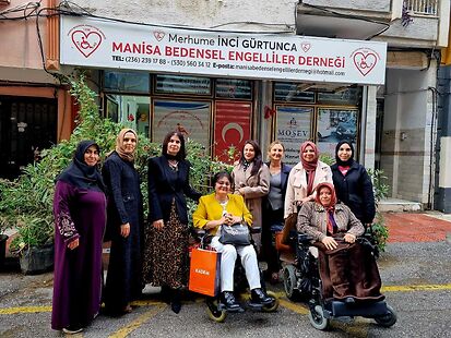 KADEM’DEN ENGELSİZ JEST