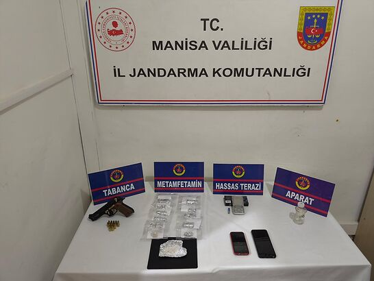 Manisa’da Uyuşturucu Ticareti ve Ruhsatsız Silah Ele Geçirildi