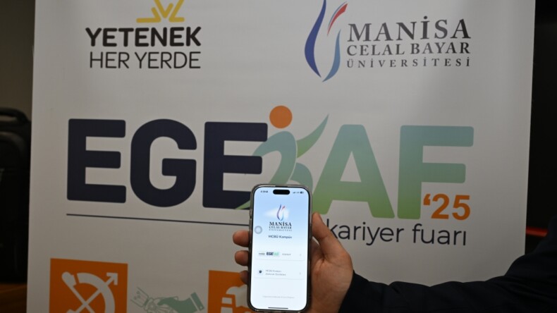 MCBÜ Kampüs Uygulaması Bir Günde 15 Binin Üzerinde İndirme Alarak Rekor Kırdı