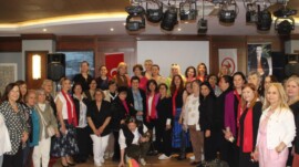 29 Ekim Kadınları Seçme Seçilme ve Ulusal Egemenlik Söyleşisinde Bir Araya Geldi