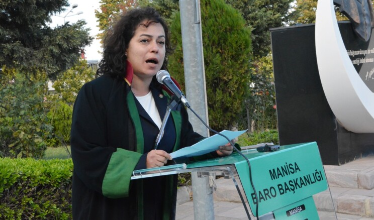 Yeni Akit Gazetesine tepkiler çığ gibi büyüyor..
