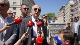 Ümit Özdağ, Talat Paşa Anıtı önünde Basın Açıklaması yaptı