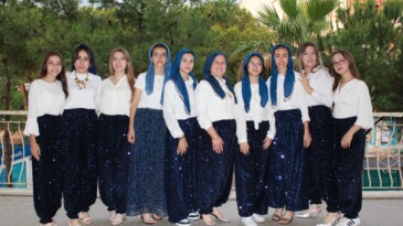 Manisa’da Rekor Katılım! 550 Kadın Şalvar Gecesinde Yörük Ruhu Estirdi…
