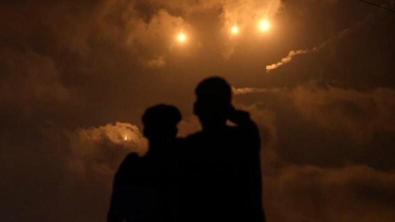 İsrail ilk kez merkez Deyr el-Belah’ta ilerliyor, DSÖ lojmanına saldırı, 28 ülkeden ‘açık’ kınama!