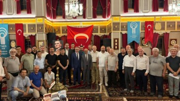 Manisa İrfan Meclisi’nde Zaferler Ayı Kahramanlık Ruhu ile Anıldı