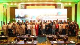 Türkiye Tenis Federasyonu yetkilileri, 160 kulüp temsilcisiyle bir araya geldi