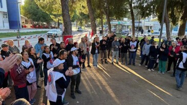 Ege Üniversitesi çalışanları Maaş/İkramiye alacakları için hastane önünde eylemde!