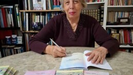 Manisalı Sadberk öğretmenden çocuklara dört kitap armağanı….