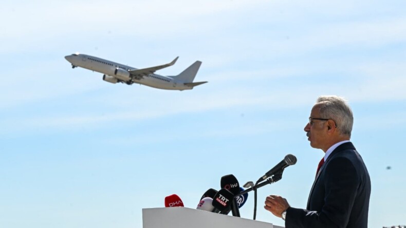 Abdulkadir Uraloğlu: Serbest Rota Hava Sahası uygulaması başlıyor