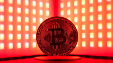 Bitcoin, Fed’in faiz belirsizliğiyle mayıstan bu yana en düşük seviyede