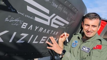 Havacılık tarihinde yeni çağ! BAYRAKTAR KIZILELMA HAVA-HAVA FÜZESİYLE HEDEFİ VURDU!