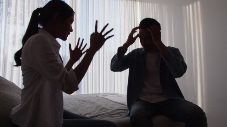 Yargıtay, sosyal medyada karşı cinsin fotoğrafını beğenmeyi boşanma sebebi saydı