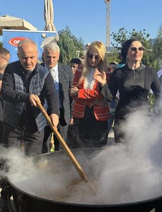 Karalahana Çorbası Uzun Yaşam (Longevity) Etkinliğine Büyük İlgi