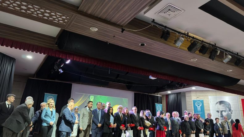 Manisa’da Kültür, Sanat ve Edebiyat Ödülleri Sahiplerini Buldu